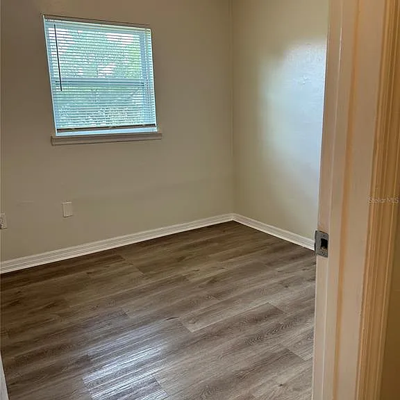 1343 Croyle Dr — Photo 9