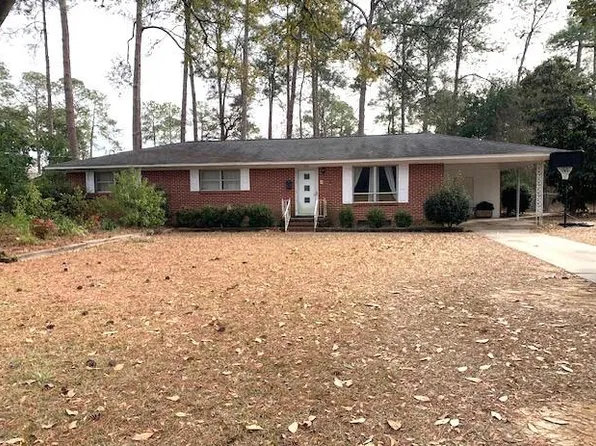 210 Alabama Dr, Tifton, GA 31794