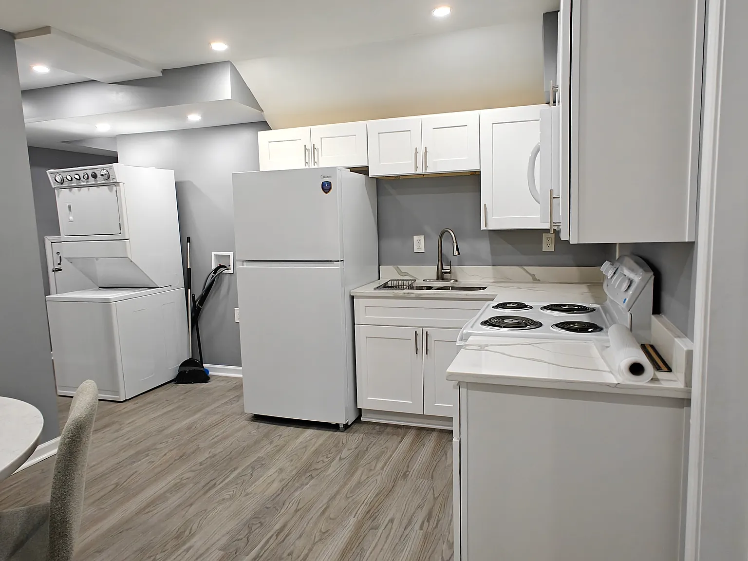 3 bed, $1,500 — Photo 4