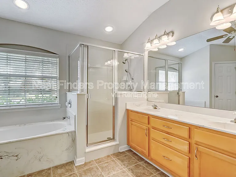 749 Grand Parke Dr — Photo 40
