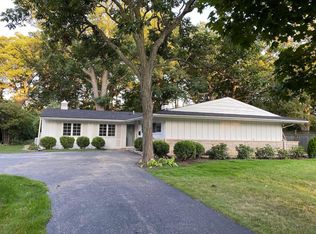 3335 Krenn Ave, Highland Park, IL 60035