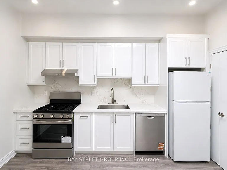 442 Spadina Ave #D — Photo 3