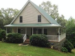 684 Kelly Ridge Dr, Blue Ridge, GA 30513