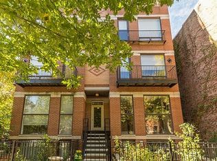 902 N Wood St #1, Chicago, IL 60622