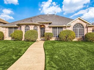 533 Wendy Ln, Desoto, TX 75115