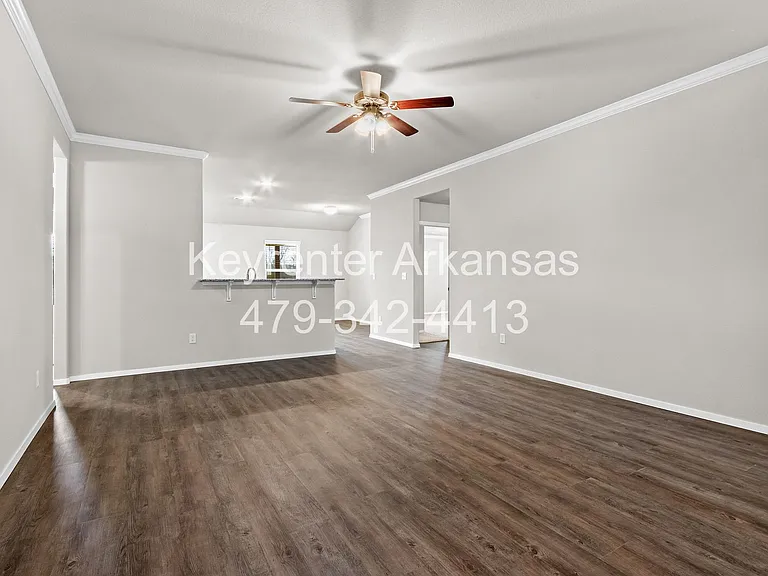 1035 Jennifer Ann Ln — Photo 6