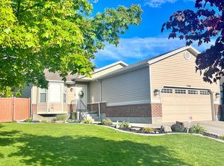 5568 S Stone Bluff Way, Kearns, UT 84118