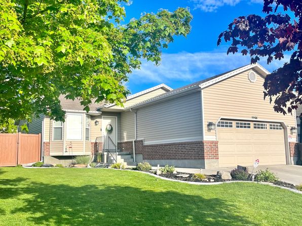 5568 S Stone Bluff Way