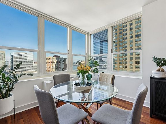 5th image of 88 Morgan Pl #2202