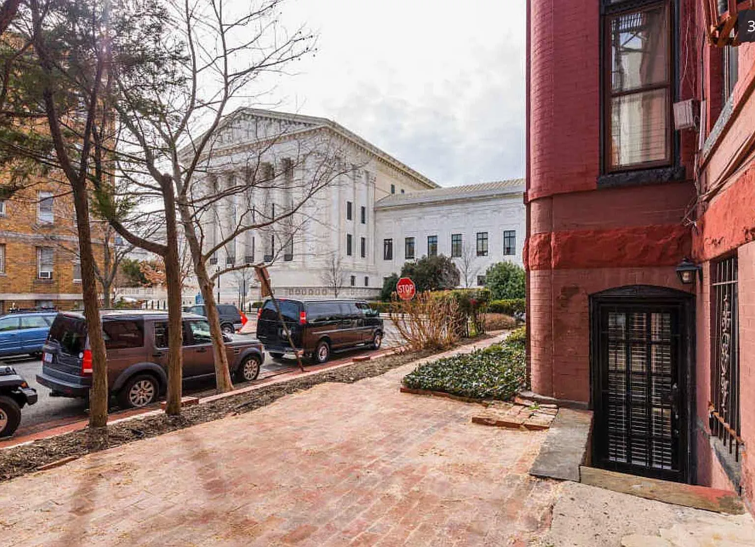 1 bed, 863 sqft, $4,400 — Photo 3