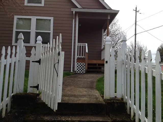 246 SW Jefferson St — Photo 3