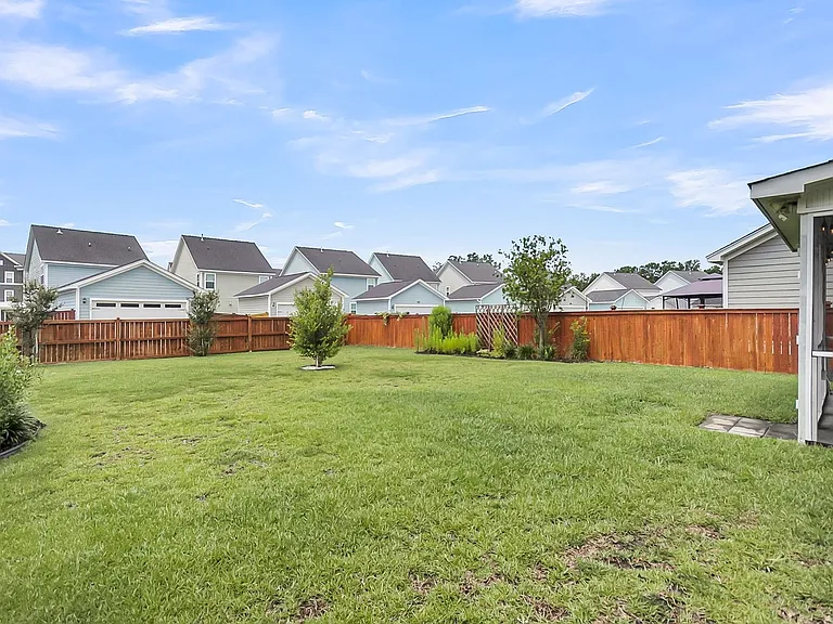 534 Alderly Dr — Photo 40
