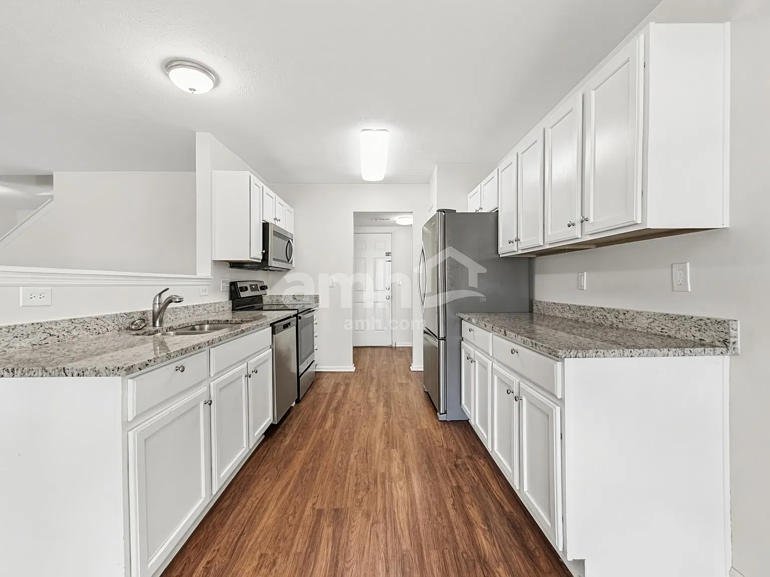 3 bed, 2.5 bath, 1480 sqft, $2,445 — Photo 3