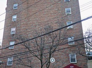 250 McLean Ave, Yonkers, NY 10705