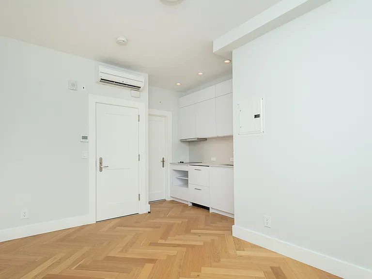 469 Massachusetts Ave #8 — Photo 3