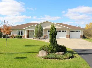 4095 Reinke Rd, Hermantown, MN 55811