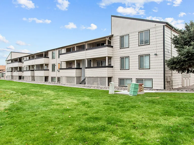 Brix Apartments — Photo 49