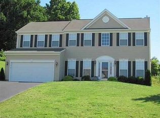 500 Sandpiper Ln, New Cumberlnd, PA 17070