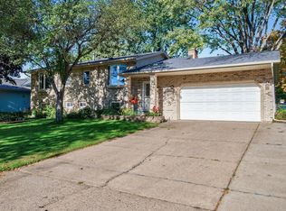 2701 107th Ave NW, Coon Rapids, MN 55433