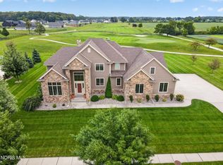 1526 Jacobs Dr, Oregon, OH 43616