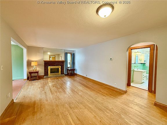 4th image of 3013 Ridgeview Dr