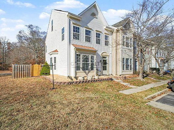2nd image of 5218 Drakes Ct
