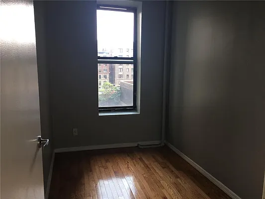 Rented by R New York | media 17