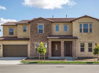 128 Crape Myrtle Pl, Tustin, CA 92782