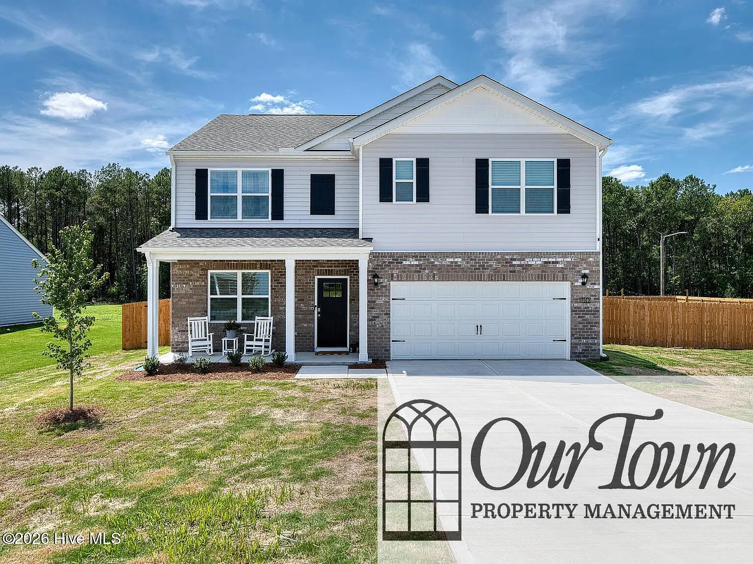 4 bed, 3.0 bath, 2511 sqft, $2,495 — Photo 1