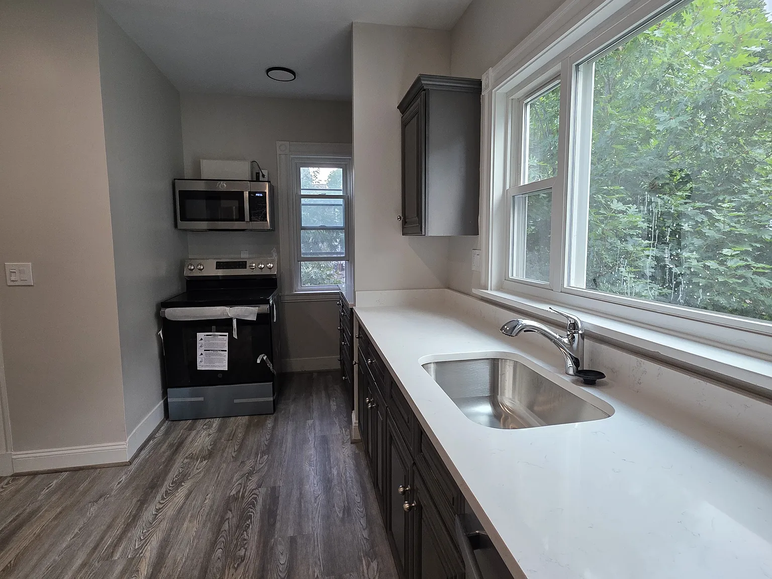 5 bed, $5,000 — Photo 3