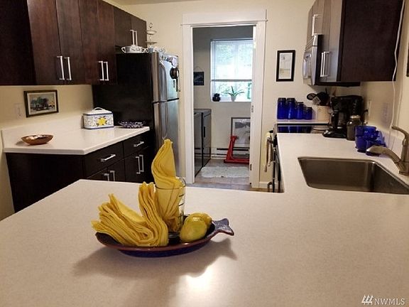 4th image of 742 Kirkland Cir APT E106