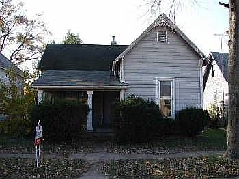 2nd image of 719 W Locust St