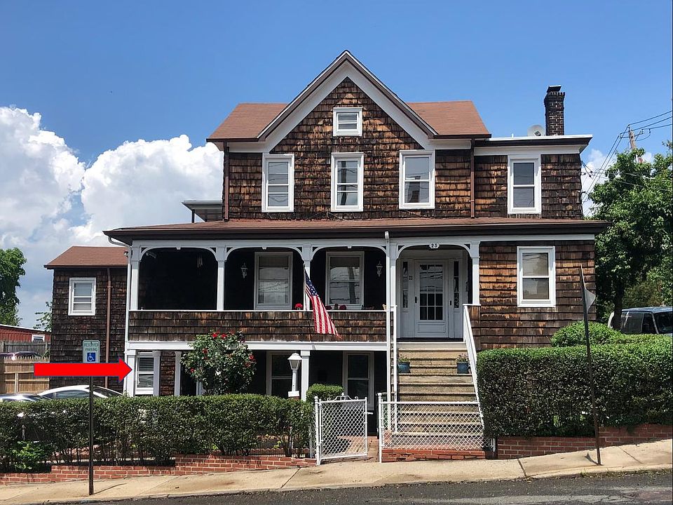 1st image of 23 W Franklin St