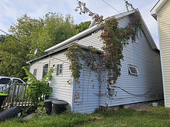 2nd image of 527 Cedar St