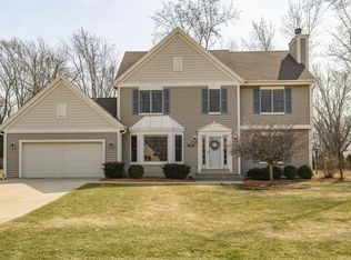 4195 W Squire Ave, Greenfield, WI 53221