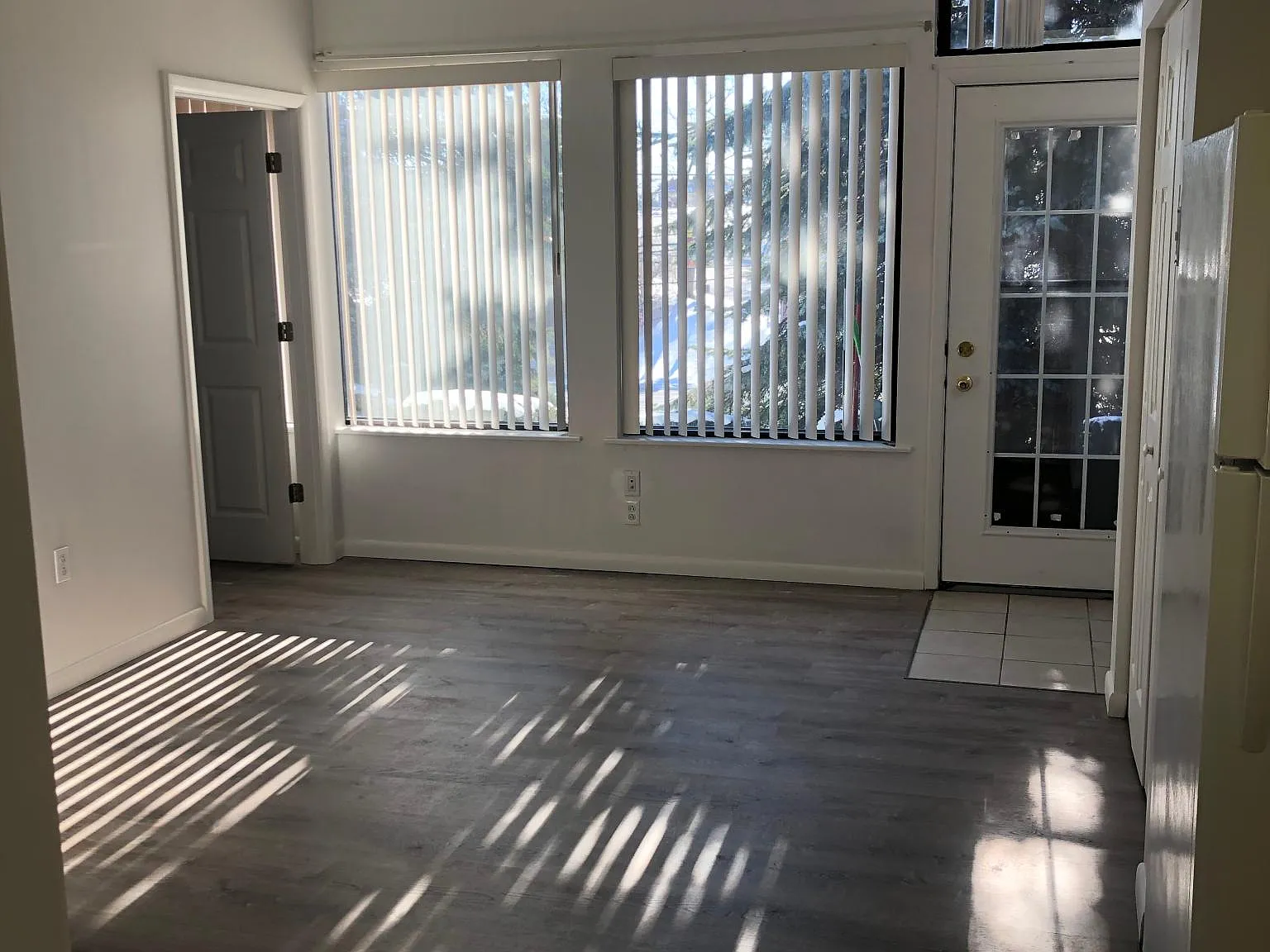 2 bed, $925 — Photo 2
