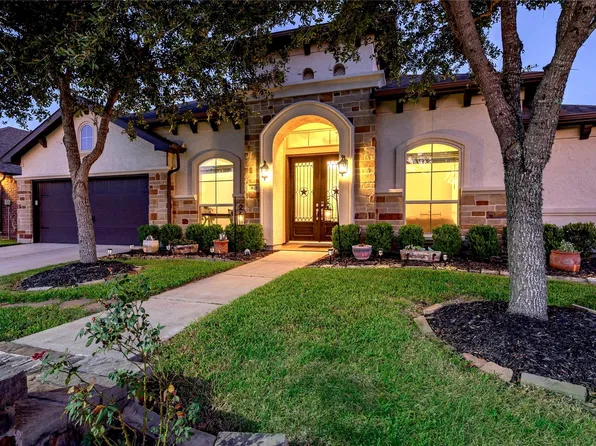 825 Galloway Mist Ln, Friendswood, TX 77546