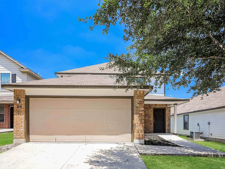 7610 Cypress Vine — Photo 3