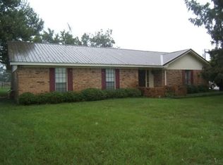 1023 Girard Rd, Oak Ridge, LA 71264