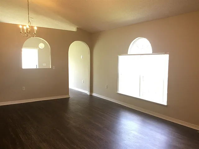7861 Harbor Bend Cir — Photo 3