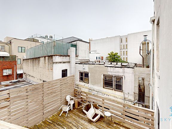5th image of 874 Kent Ave #3R