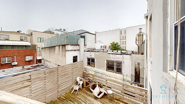 Rented by Skyhigh Realty NYC LLC | media 11