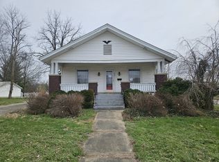 600 N 1st St, Fairfield, IL