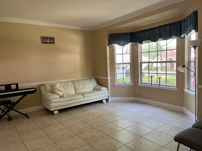 7670 Milano Dr — Photo 10