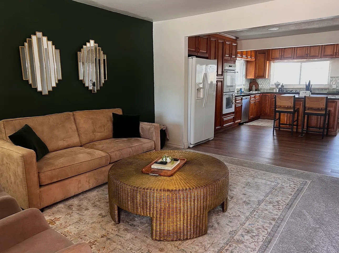 4 bed, 2176 sqft, $3,200 — Photo 1