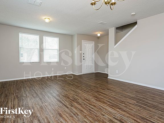 5th image of 1218 Sullivan Dr
