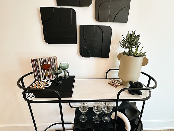 4th image of 542 Southgate Ave #203