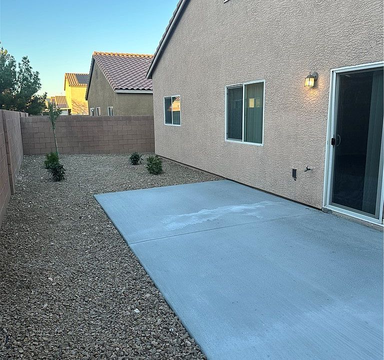 2nd image of 6017 Rosanna St