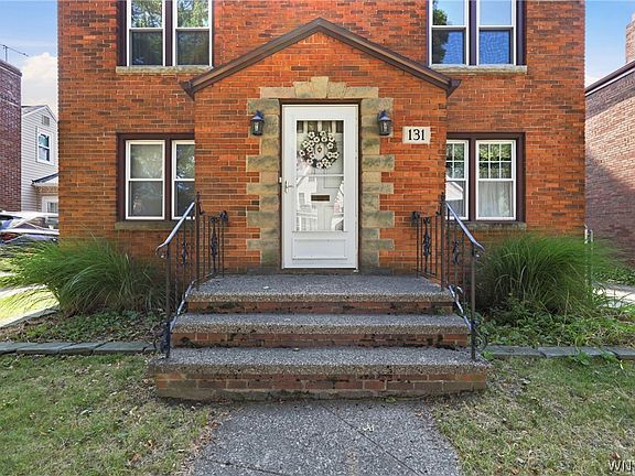 3rd image of 131 Chamberlin Dr