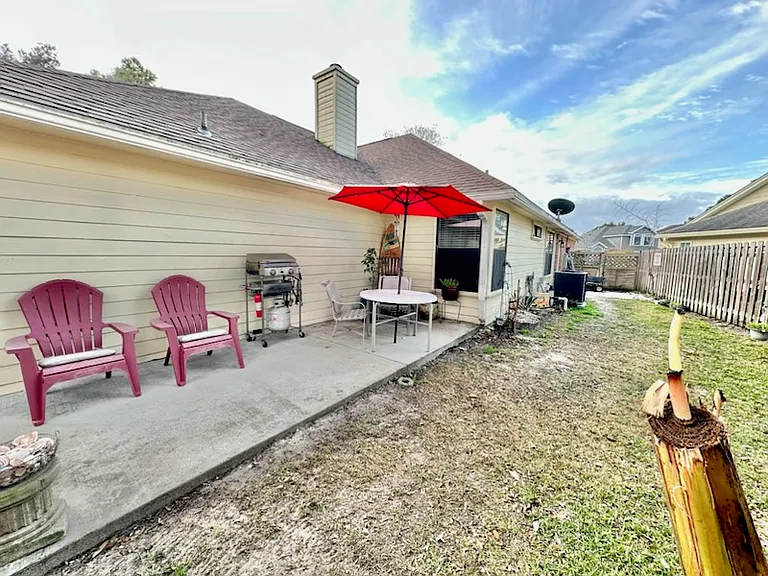 2012 Mistral Ln E — Photo 19
